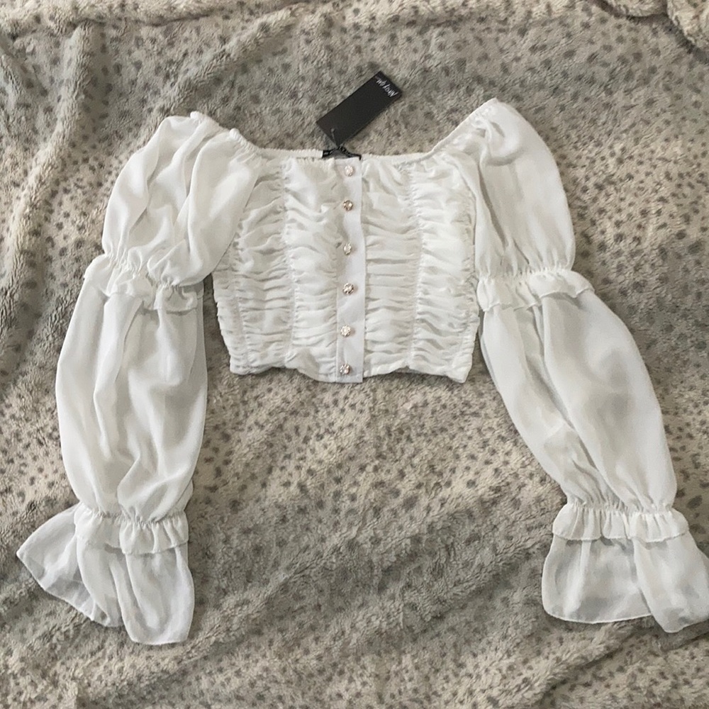 Ruched Ruffle Sleeve Button Down Crop Top - Picture 5 of 8